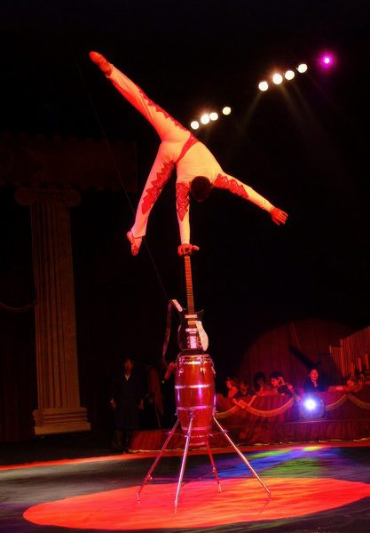 ALMANACCO 6° INTERNATIONAL CIRCUS FESTIVAL OF ITALY - EDIZIONE 2004