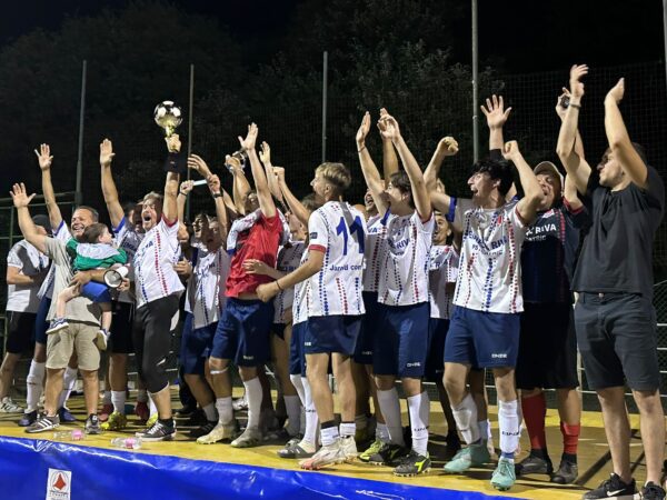 LA SQUADRA REAL EMBELL RIVA VINCE IL TORNEO RONALD ZORZAN