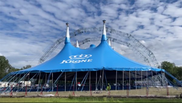 IL NUOVO TENDONE DEL CIRCUS KRONE: le foto