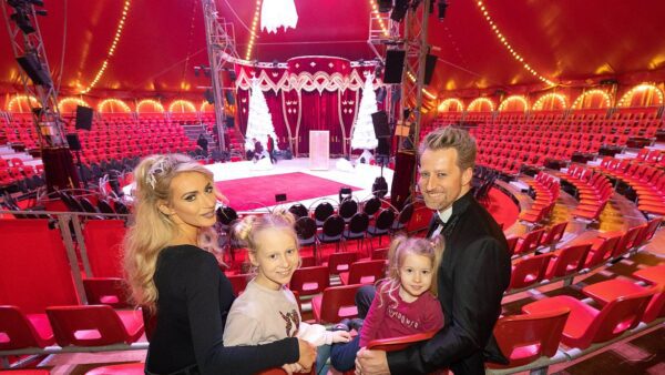 PADERBORNER WHEINACHTSCIRCUS: Il Programma