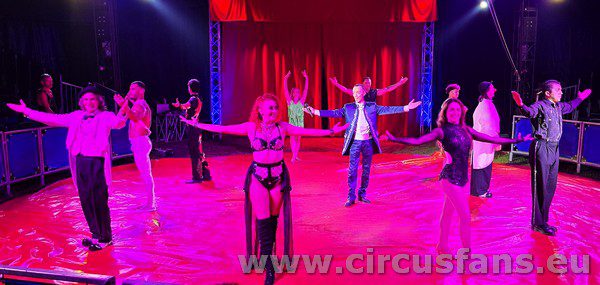 CIRCUS MEDRANO SCHWEIZ A MENDRISIO: FOTO SHOW