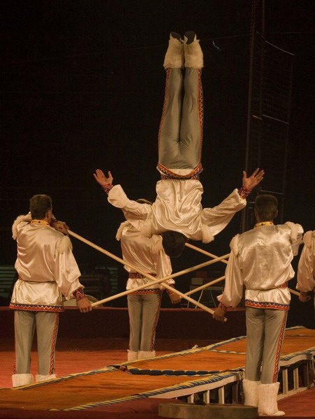 NIKULIN MOSCOW CIRCUS IN TOURNEE IN CINA: foto show